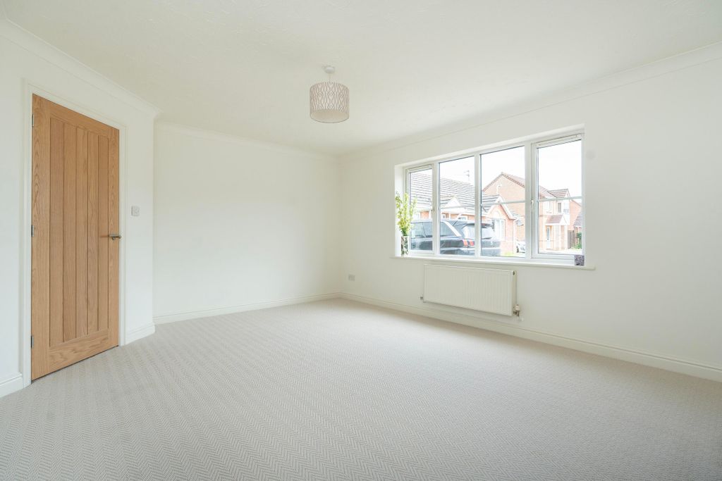 Property photo 3 of 29