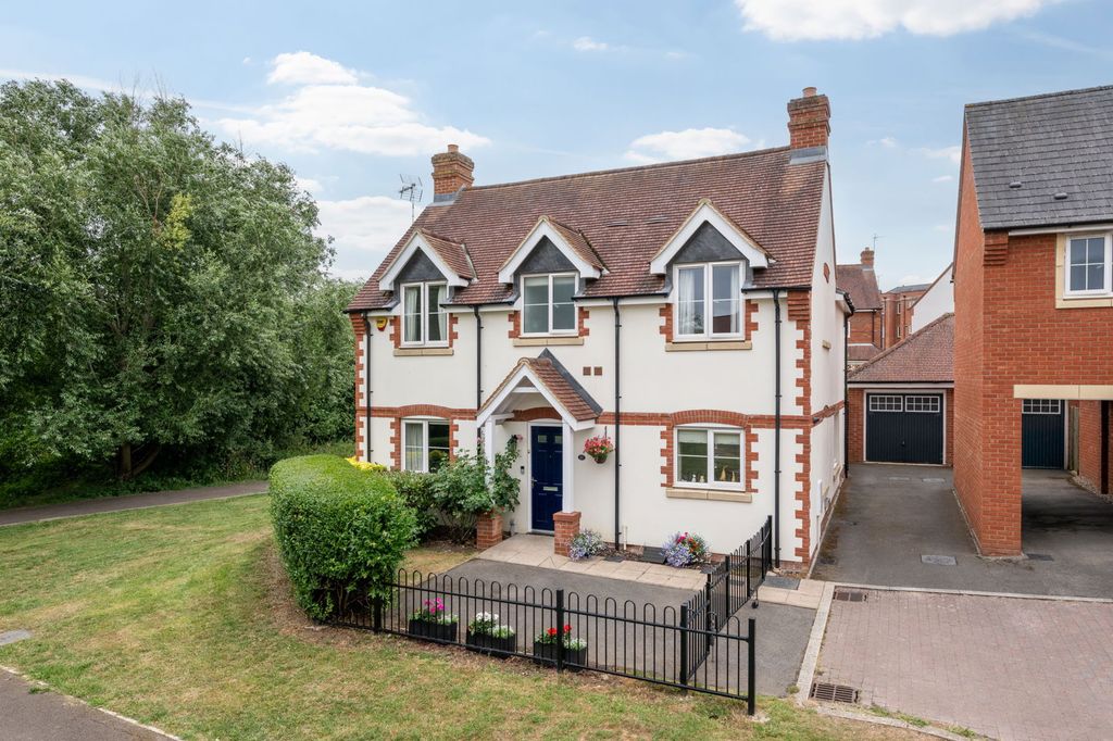Property photo 1 of 30