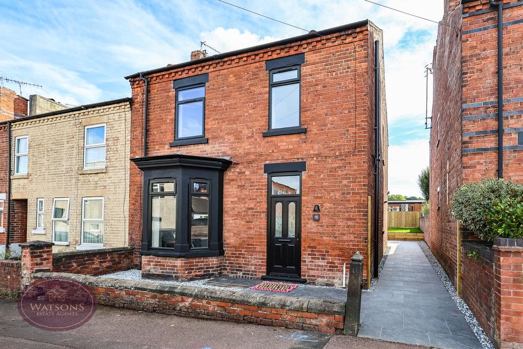 Property photo 1 of 30