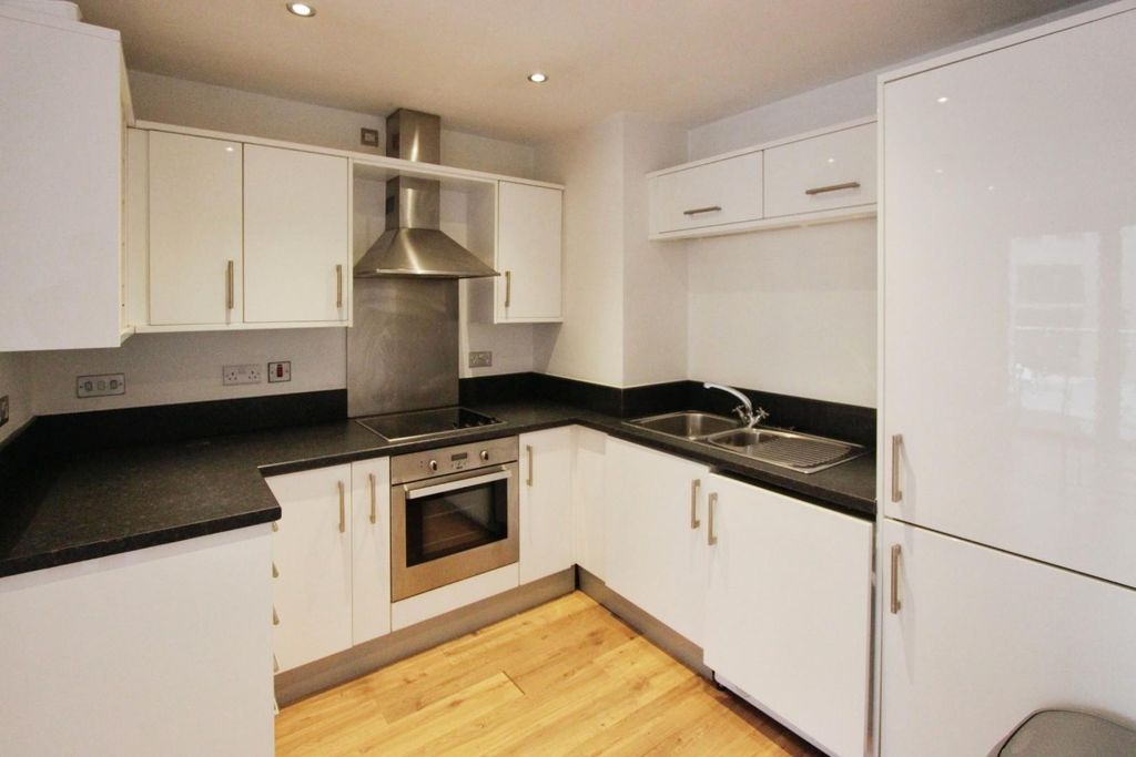 Property photo 2 of 6 05939500-Kitchen.Jpg