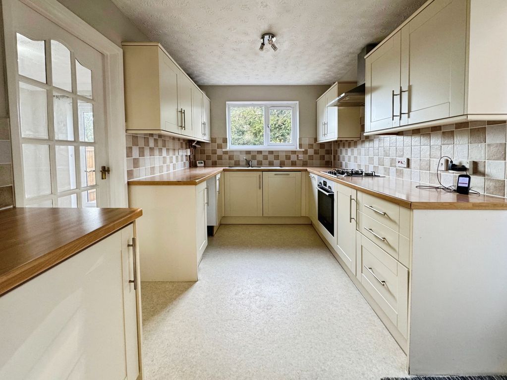 Property photo 2 of 14 Image