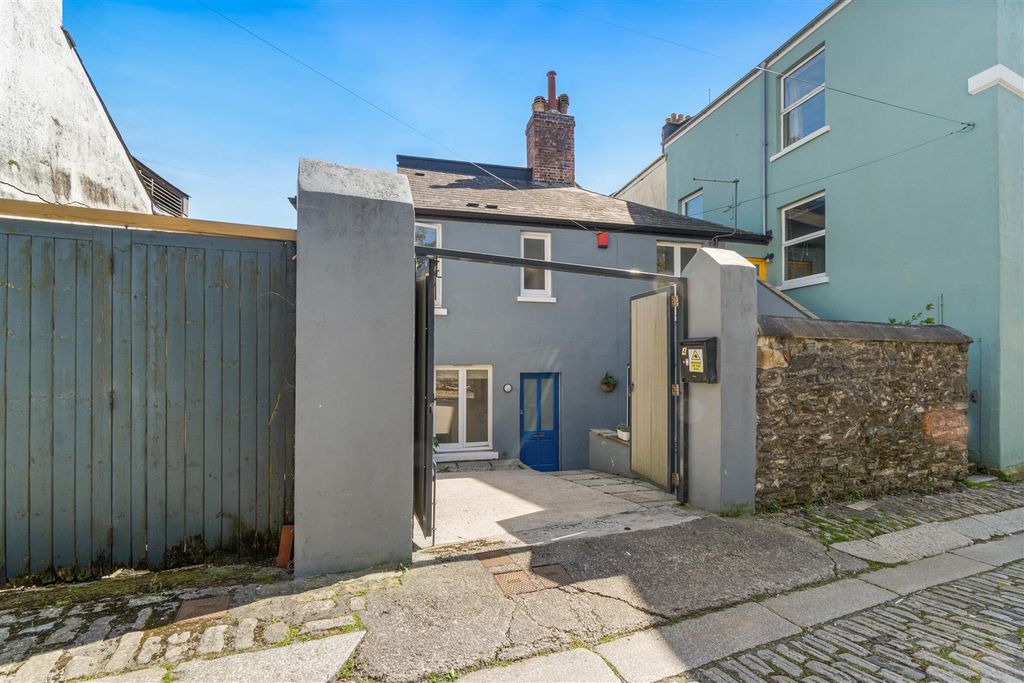 Property photo 1 of 9 01.Jpg