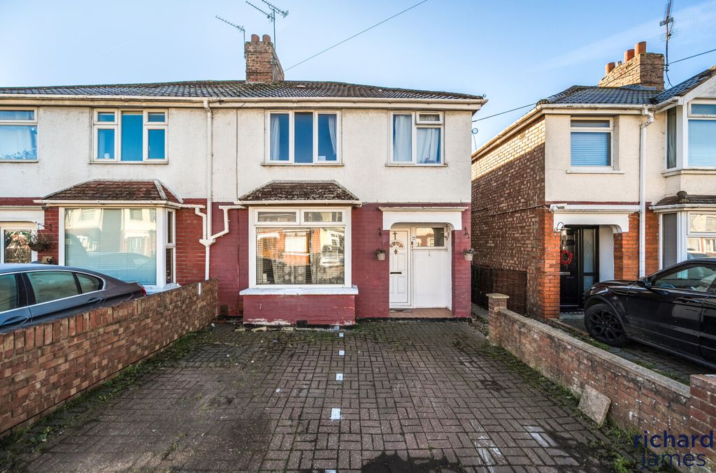 Property photo 1 of 12 70953c1d52d249Feb8Dd9Df35F65ce1d