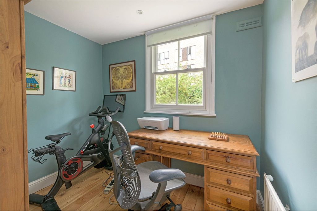 Property photo 3 of 18 Picture No. 20