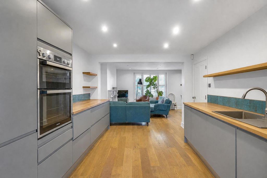 Property photo 3 of 18 5.Jpg