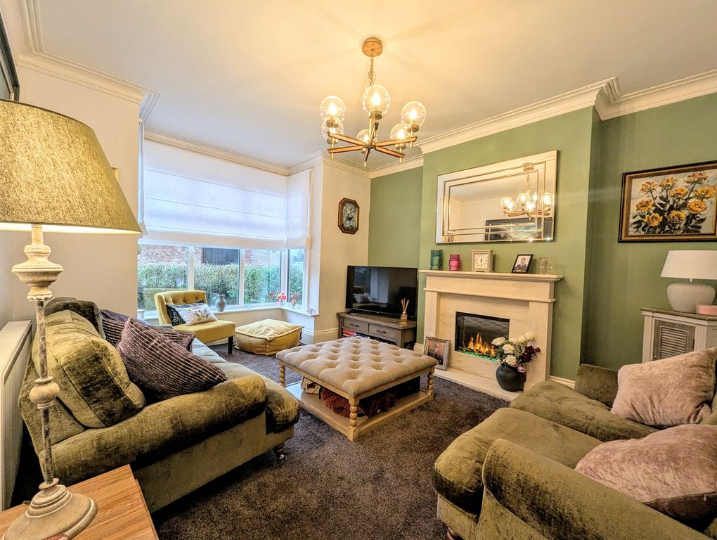 Property photo 2 of 19