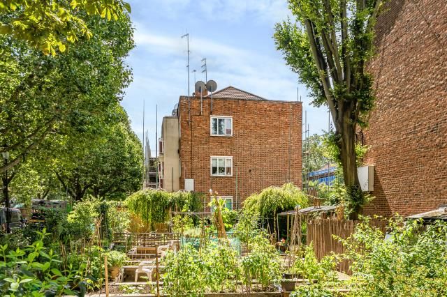 Property photo 1 of 16 External View