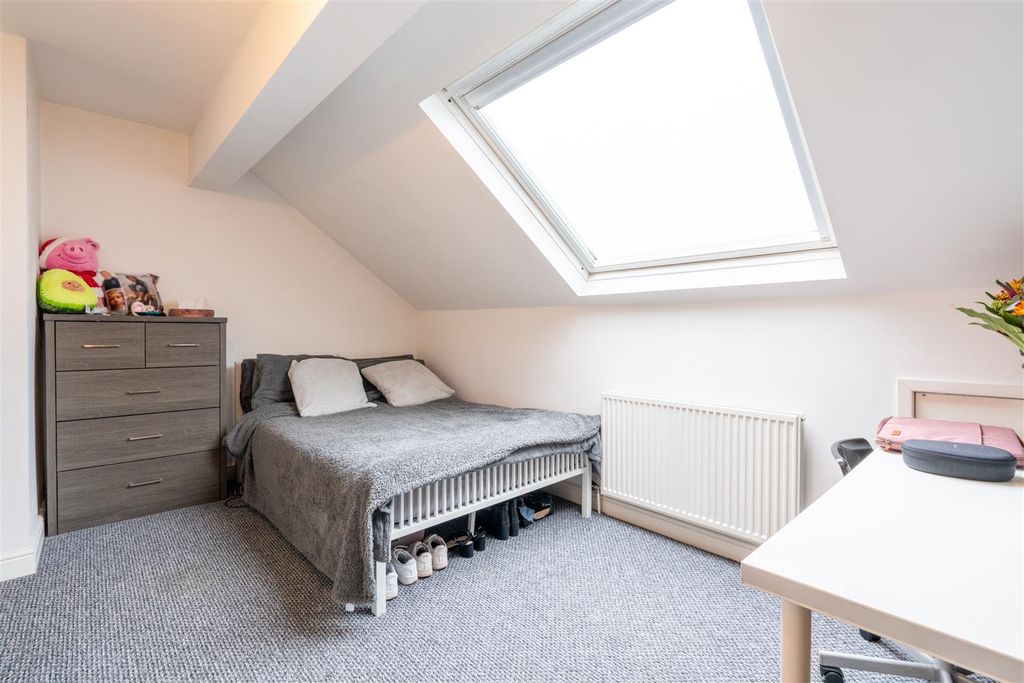 Property photo 2 of 10 _Ajh2652-Hdr.Jpg