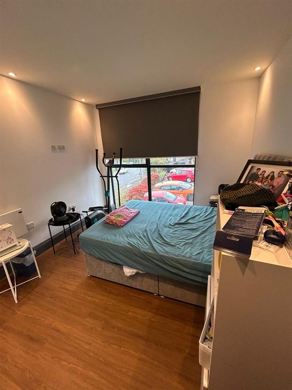 Property photo 1 of 8 Photo-2025-10-02-17-12-14 2.Jpg