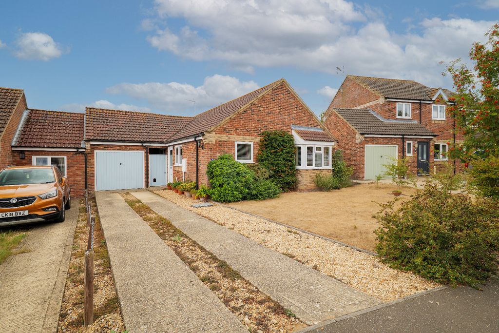 Property photo 2 of 17 5305693