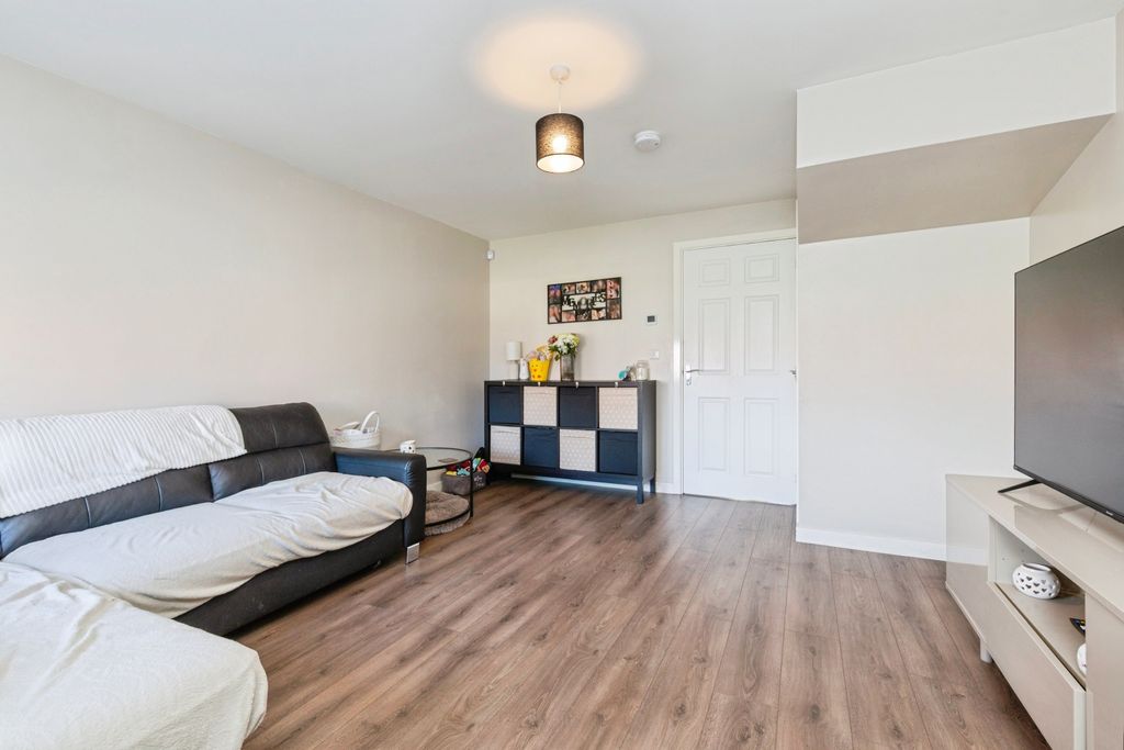 Property photo 3 of 15 Living Room