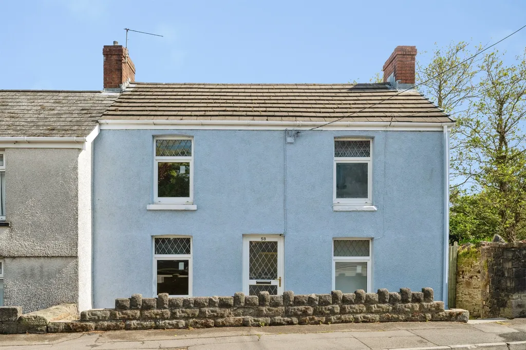 House in Upper Loughor, Garden Village, Llwchwr - View 6