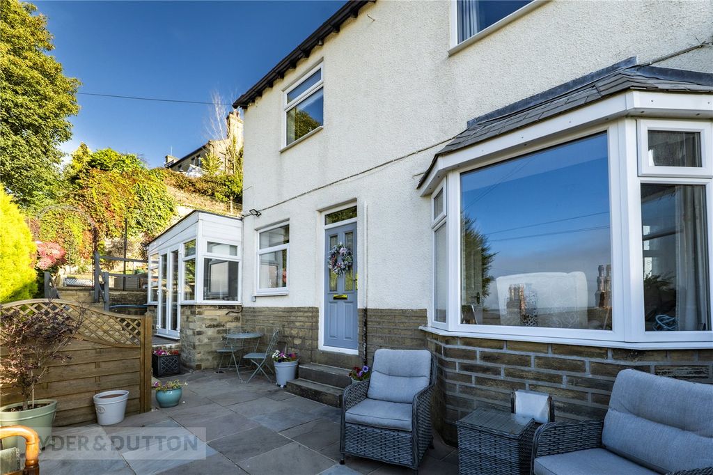 Property photo 1 of 43 Picture No. 06