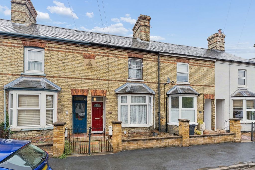 Property photo 1 of 17