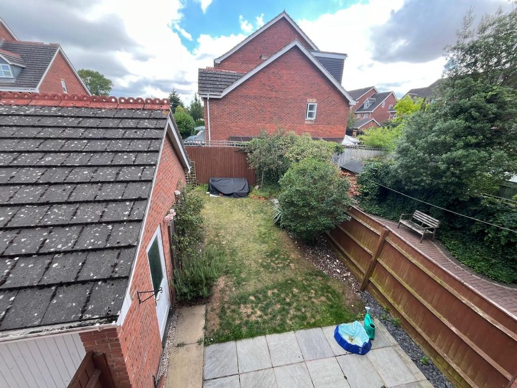 Property photo 3 of 16 Fd2434Ae-52A0-45d1-8ee4-1c4Cdea57584.Jpg