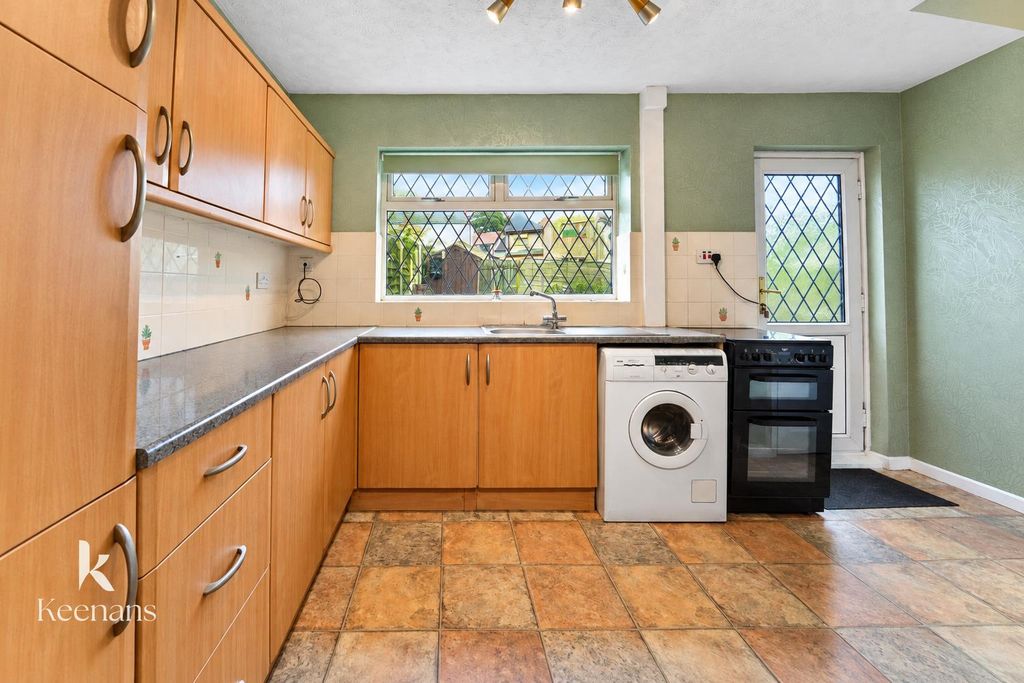 Property photo 3 of 29