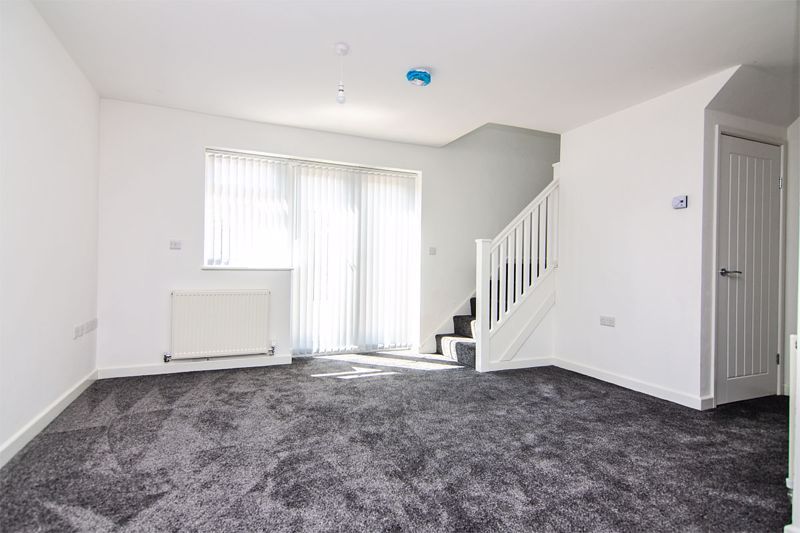 Property photo 2 of 14 Photo 4