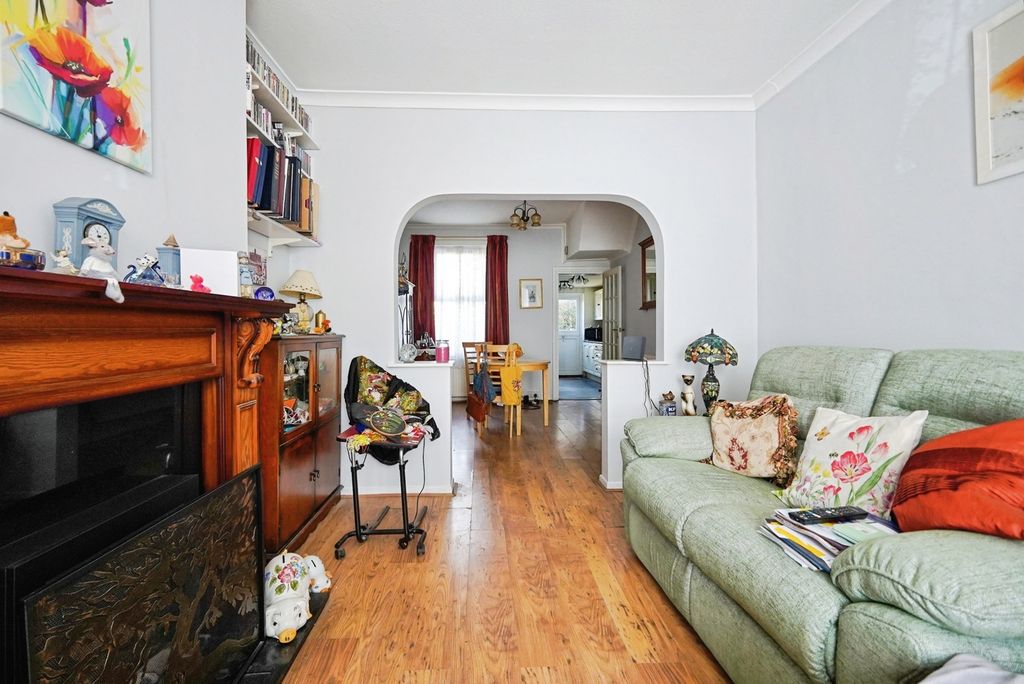 Property photo 2 of 15 Pbox-Img.Jpg
