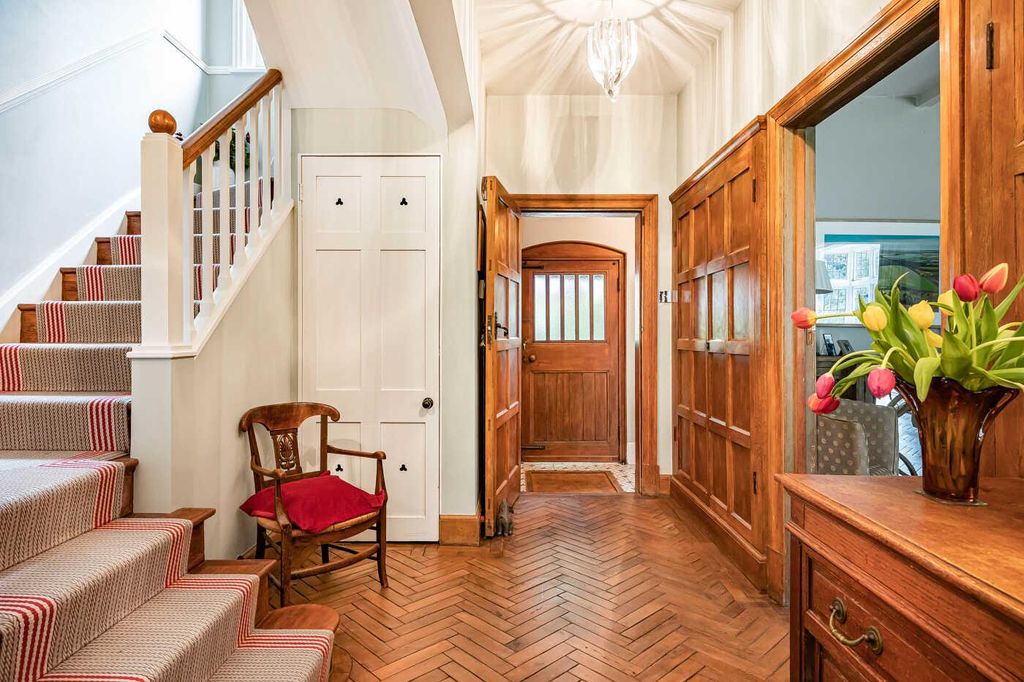 Additional image 15 of 7 bed detached house for saleHarpsden Woods, Harpsden, Henley-On-Thames, Oxfordshire RG9