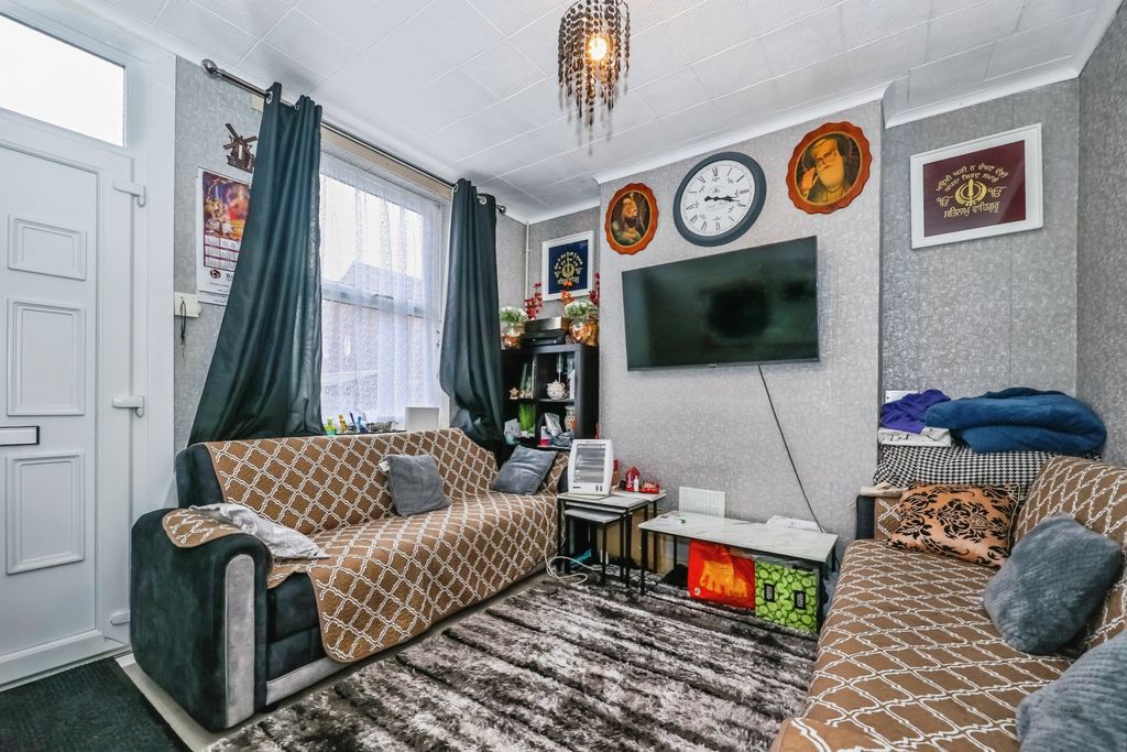 Property photo 2 of 15