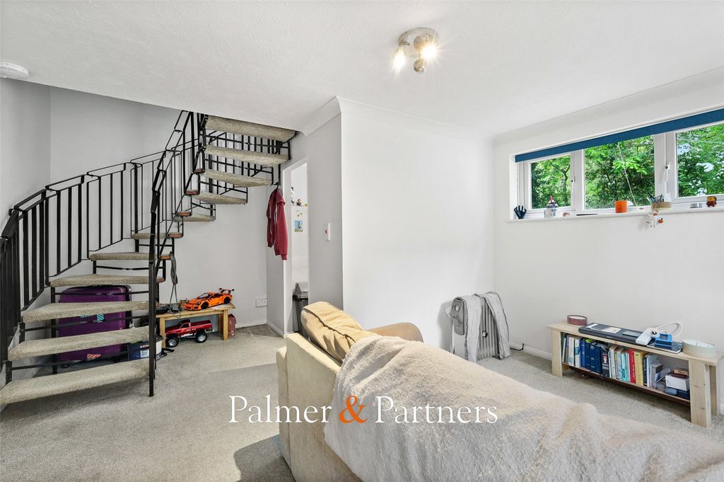 Property photo 2 of 11 Picture No. 08