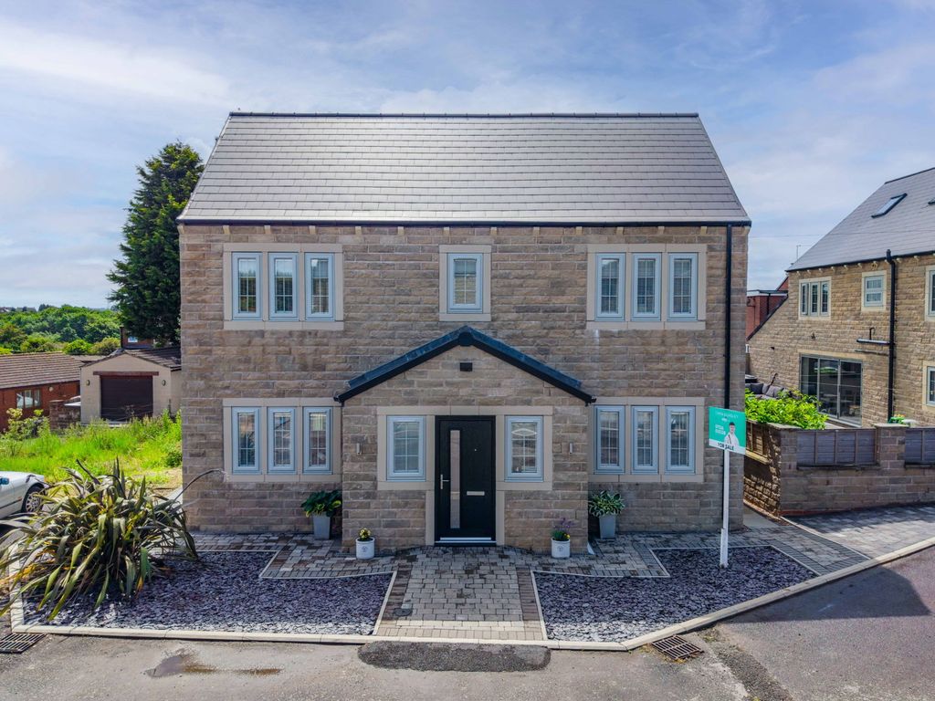 Property photo 1 of 35