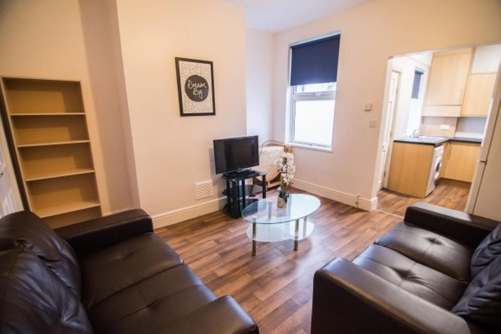 Property photo 2 of 12 2.Png