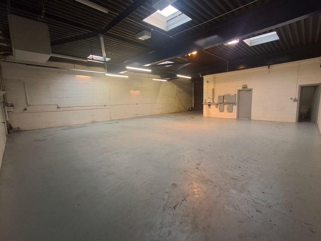 Property photo 3 of 7 Photo 8