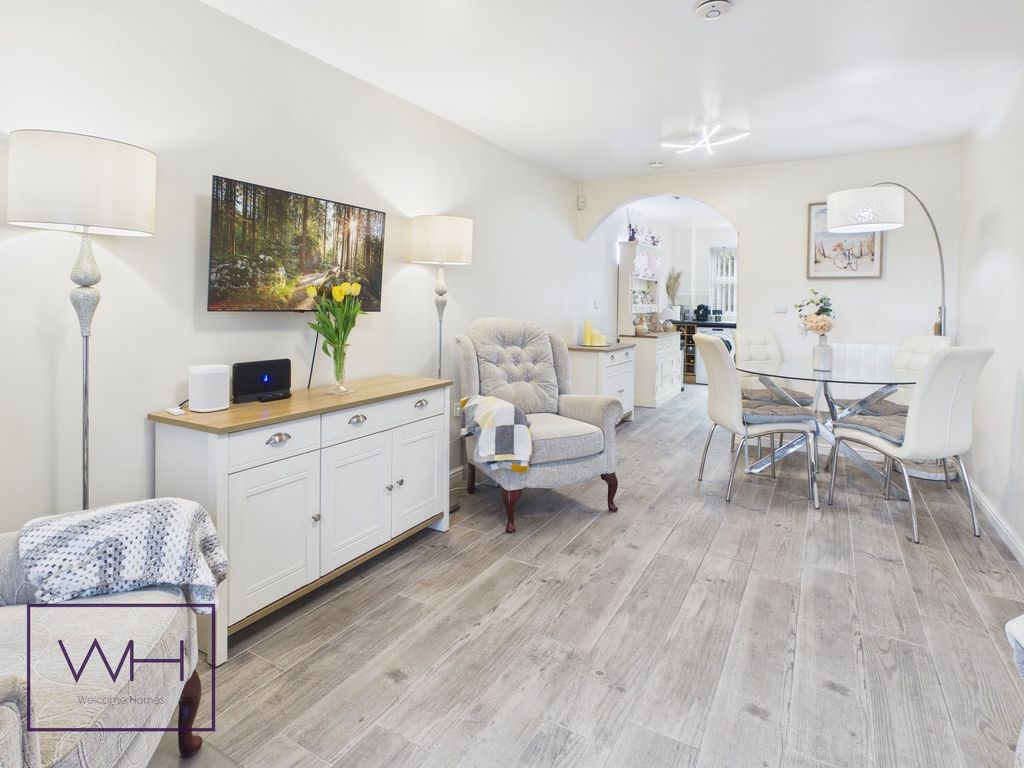 Property photo 3 of 20 Cam04980G0-Pr0113-Still003