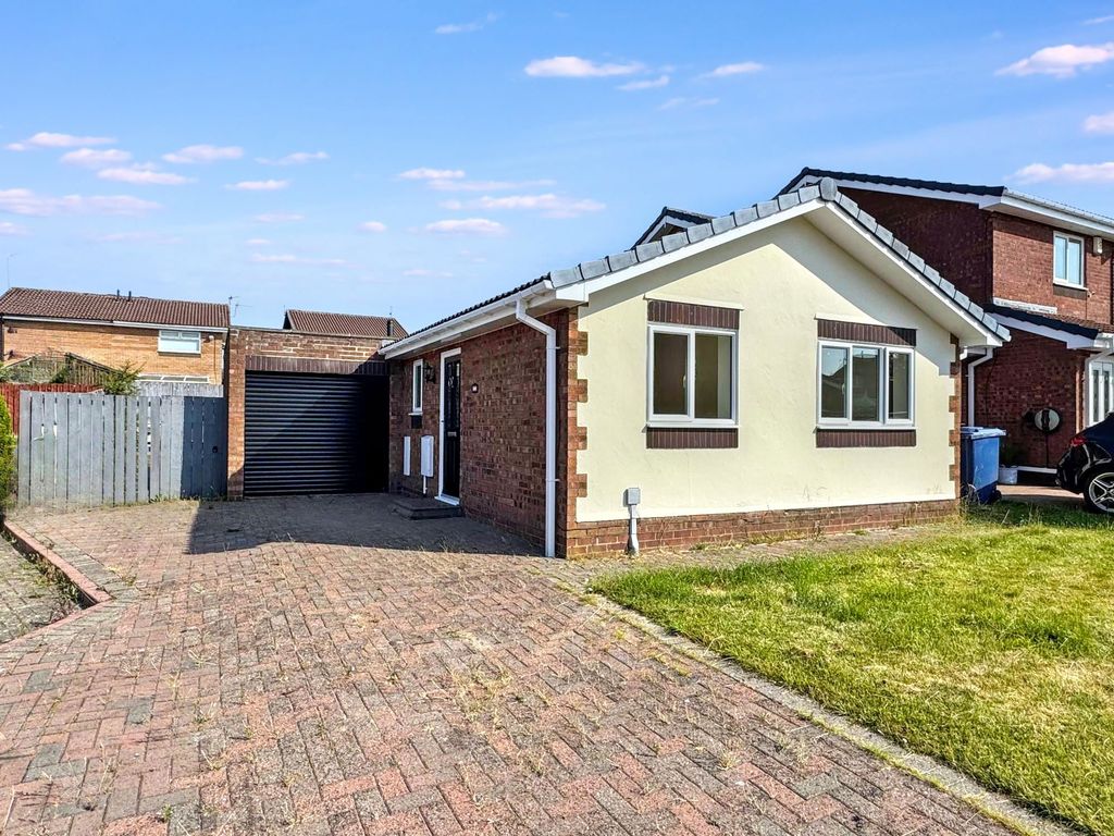 Property photo 1 of 21