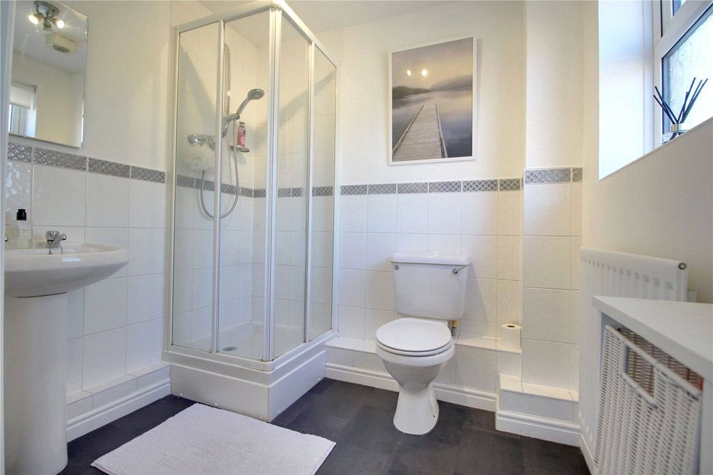 Property photo 2 of 12 Picture No. 19