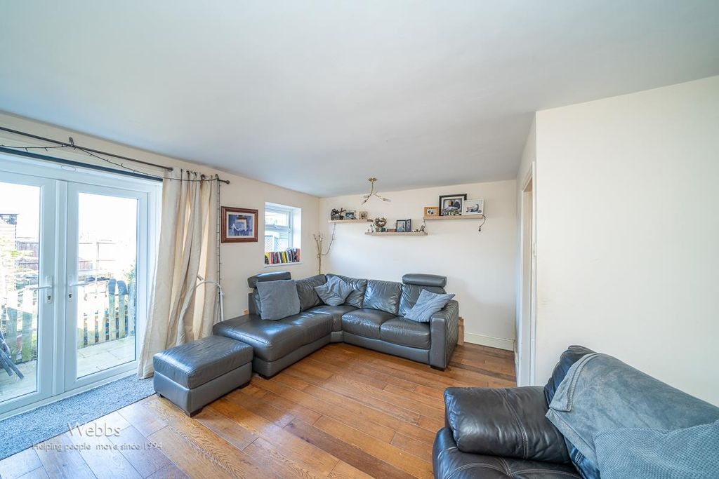 Property photo 3 of 31 Â© Webbs Estate Agents Â© (2 Of 173).Jpg