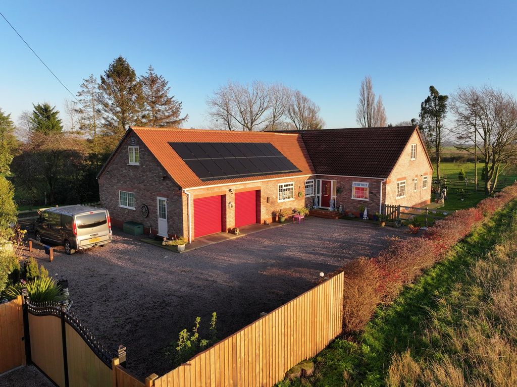 Property photo 2 of 20