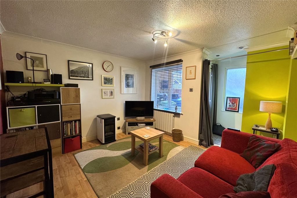 Property photo 2 of 9 Picture No. 19