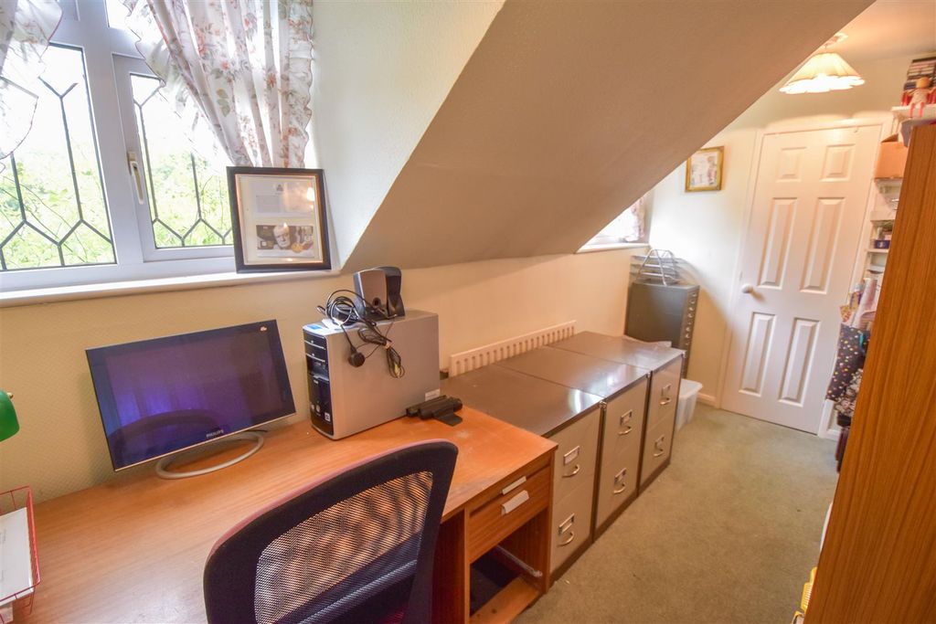 Additional image 18 of 3 bed detached house for saleFrog Street, Kelvedon Hatch, Brentwood CM15