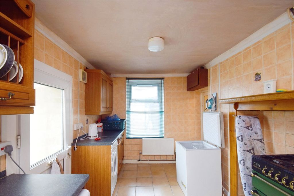 Property photo 3 of 17 Picture No. 04