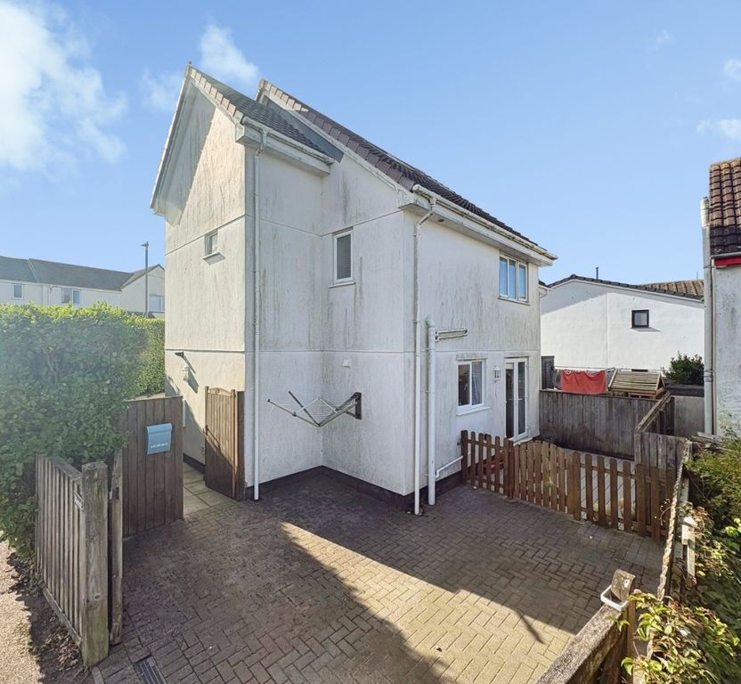 Property photo 1 of 18 5572643