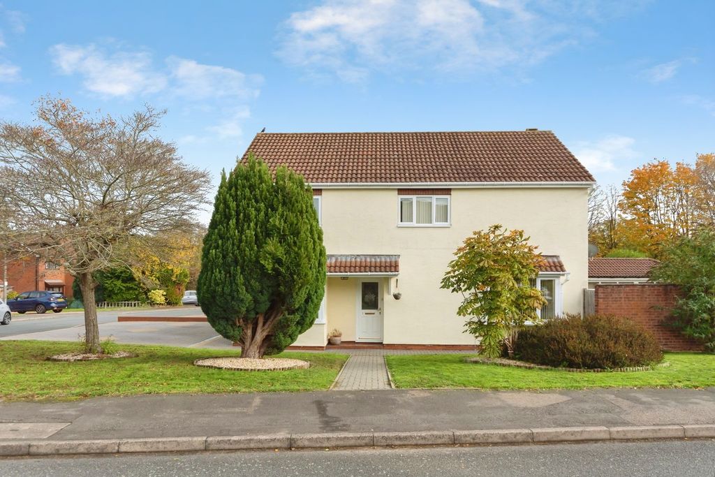 Property photo 1 of 28