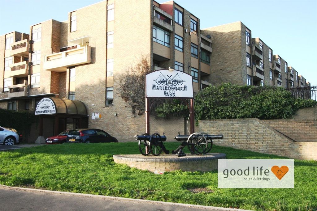 Property photo 1 of 9 92 Kenilworth Court 001.Jpg