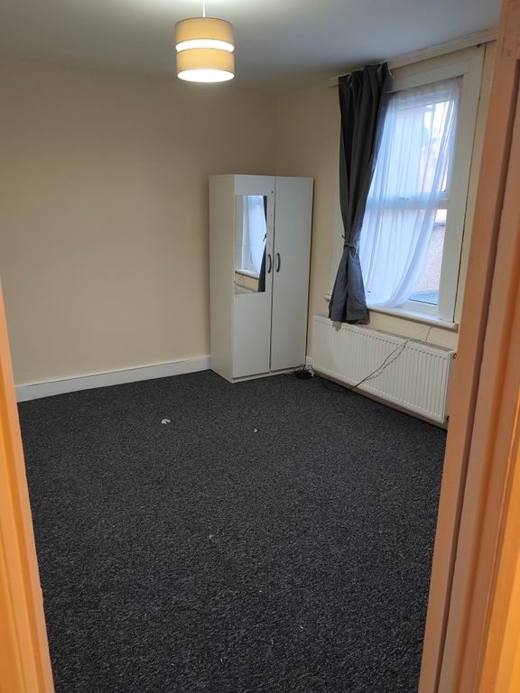 Property photo 2 of 4