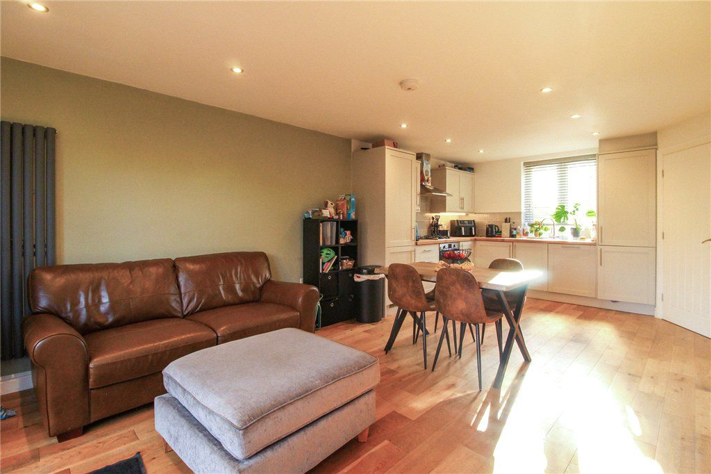 Property photo 3 of 9 Living Area