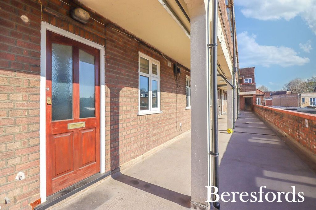 Property photo 2 of 43 Picture No. 06