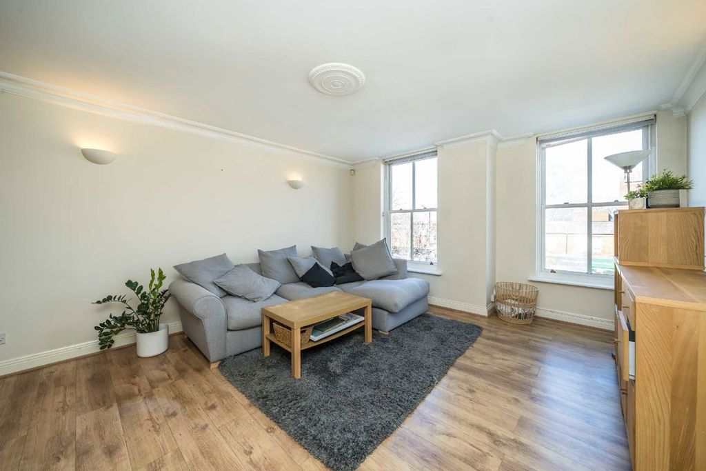 Property photo 3 of 5