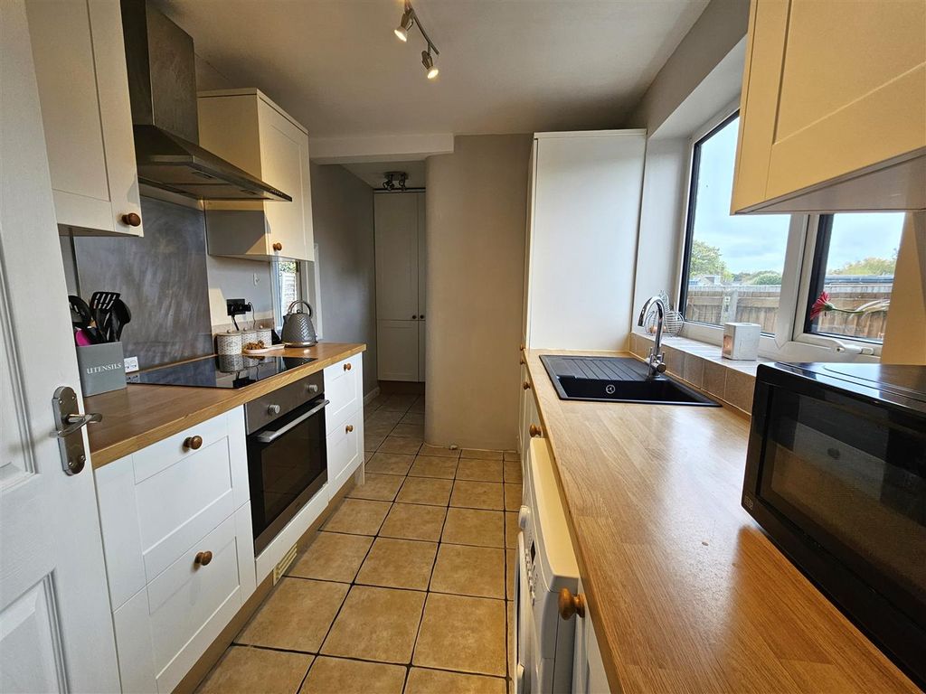 Property photo 2 of 19 20251023_124304.Jpg