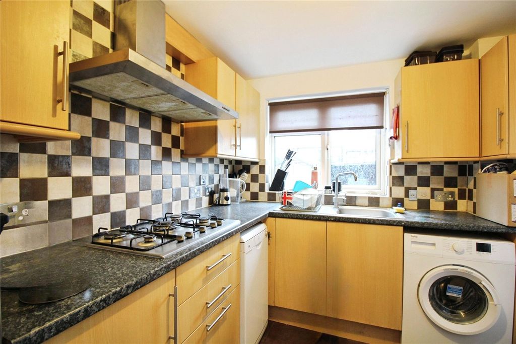 Property photo 3 of 9 Picture No. 13