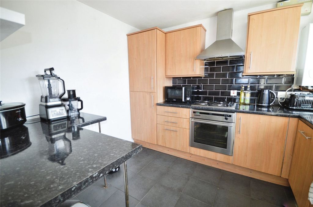 Property photo 2 of 15 Kitchen