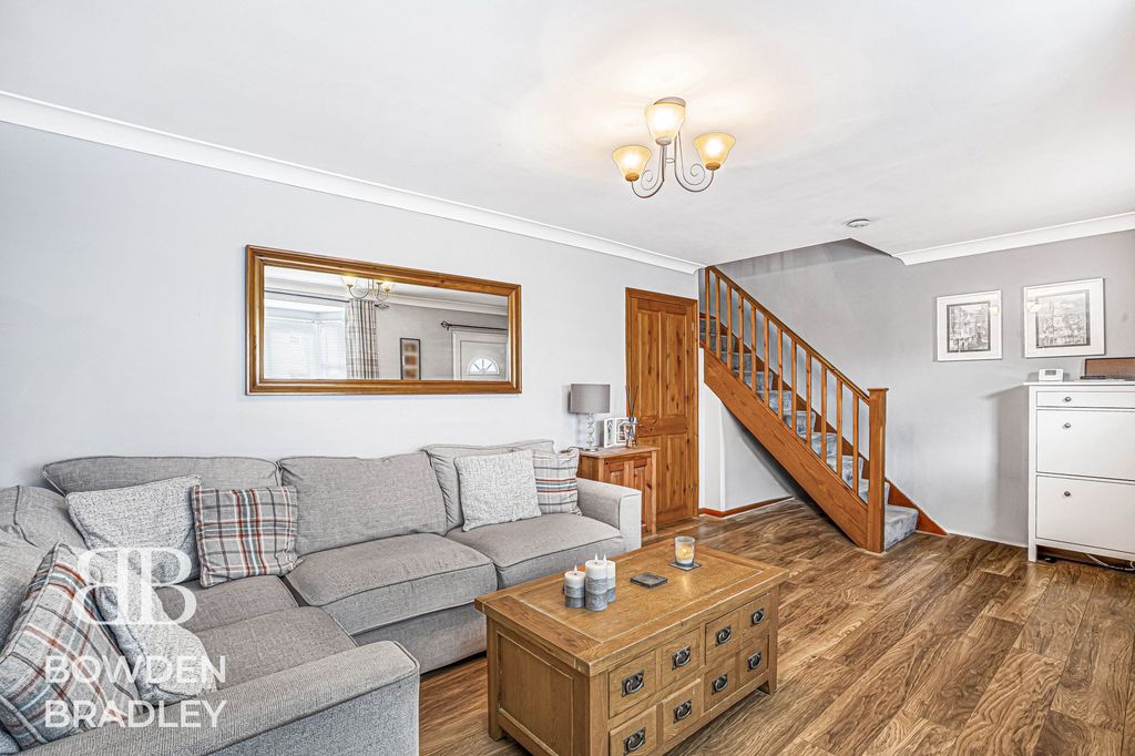 Property photo 2 of 22