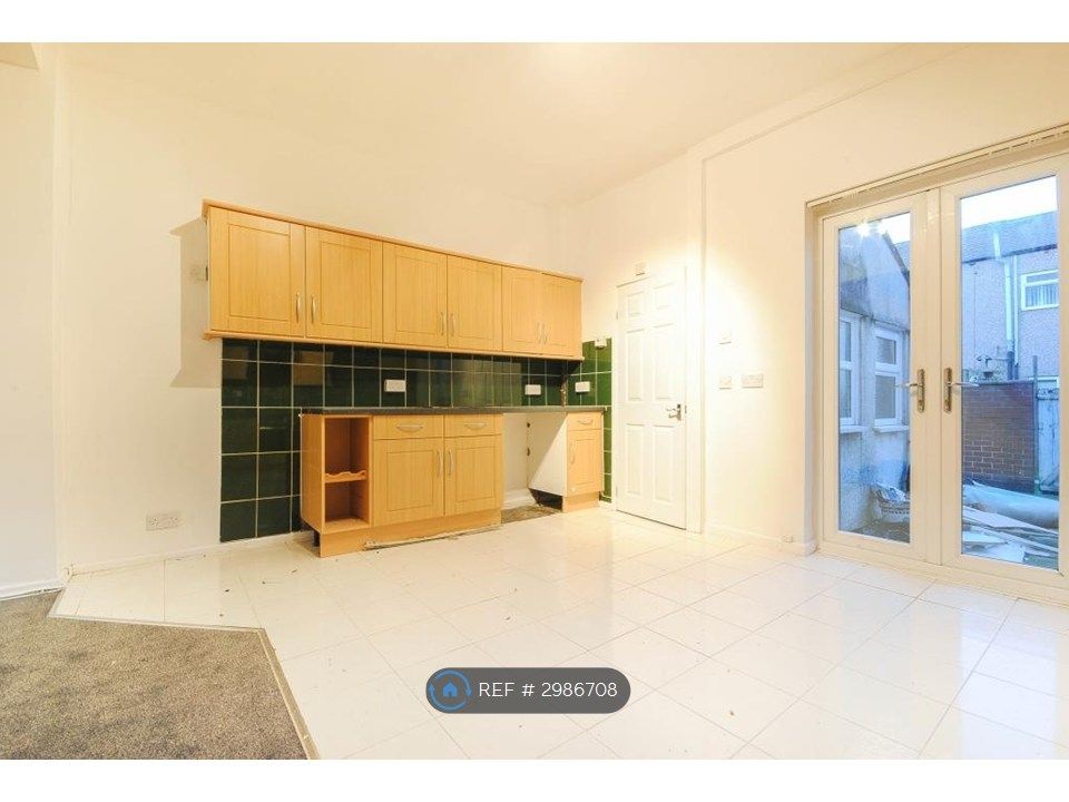 Property photo 3 of 9 Kitchen / Diner