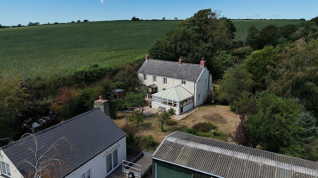 Property photo 3 of 31