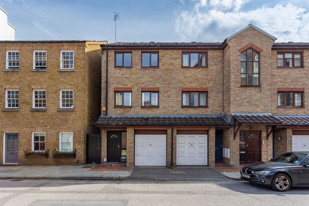 Property photo 1 of 22